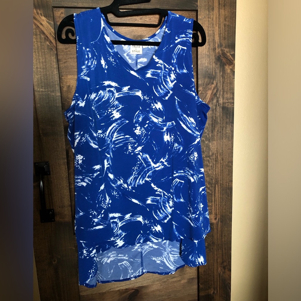 Stretch hi-lo tank top by Truth & Style